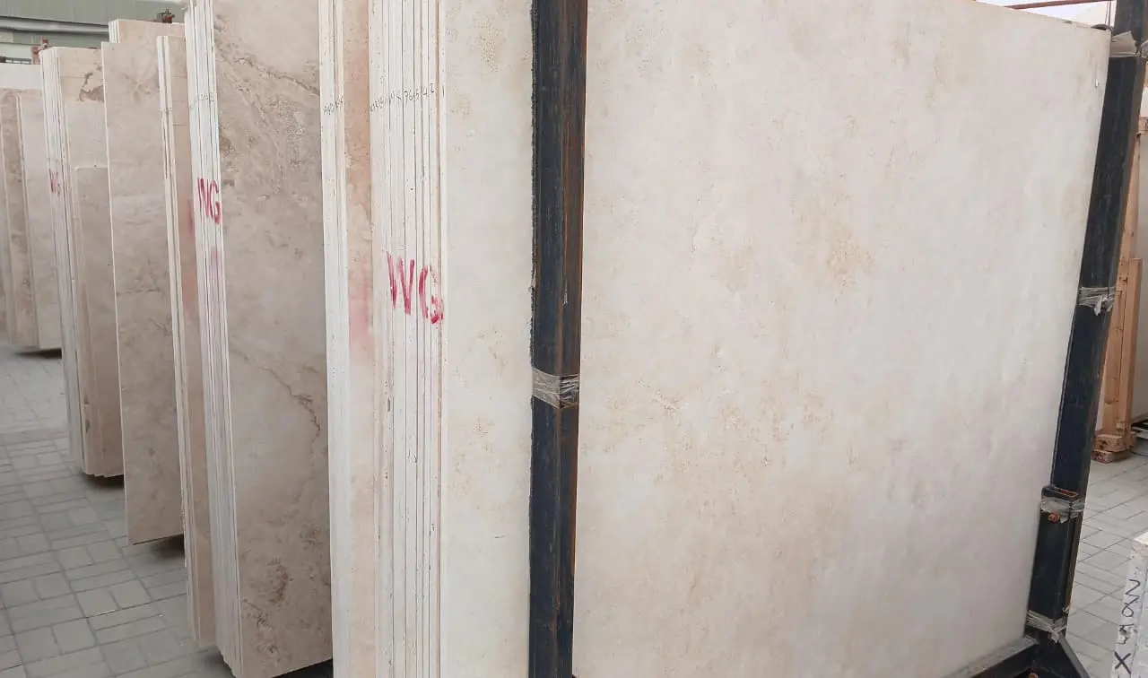 LIGHT-BEIGE-TRAVERTINE-CROSS-CUT