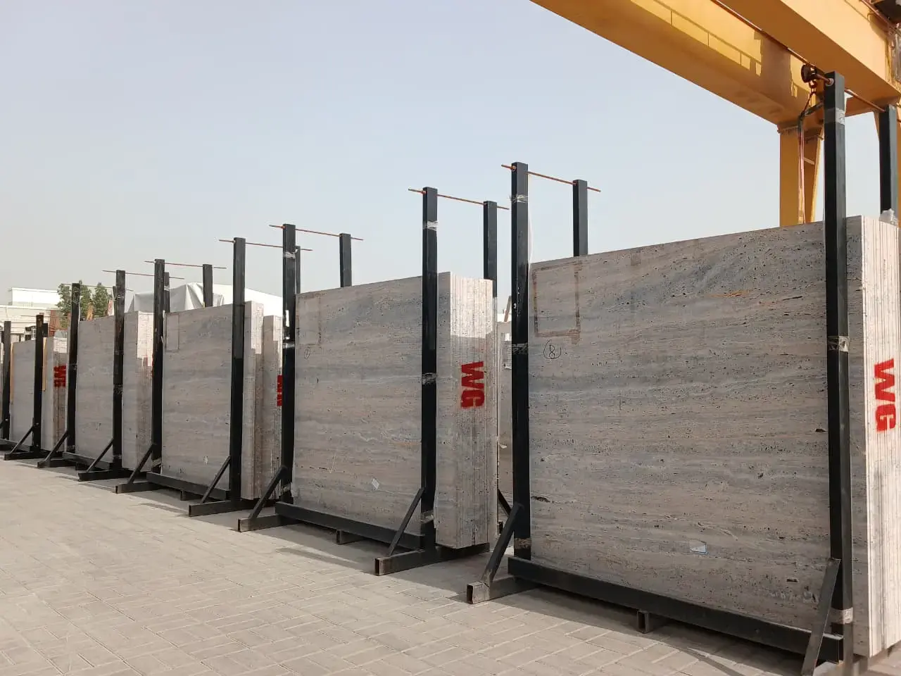 ITALIAN-TRAVERTINE